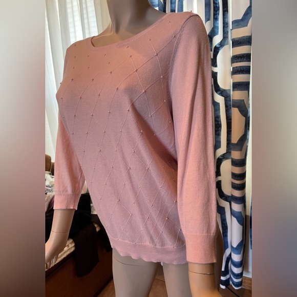 Elle Pearl Embellished Pink Sweater Size Large - Picture 2 of 9